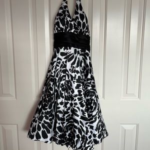 Betsy and Adam, size 6 Black and white halter dress with full skirt